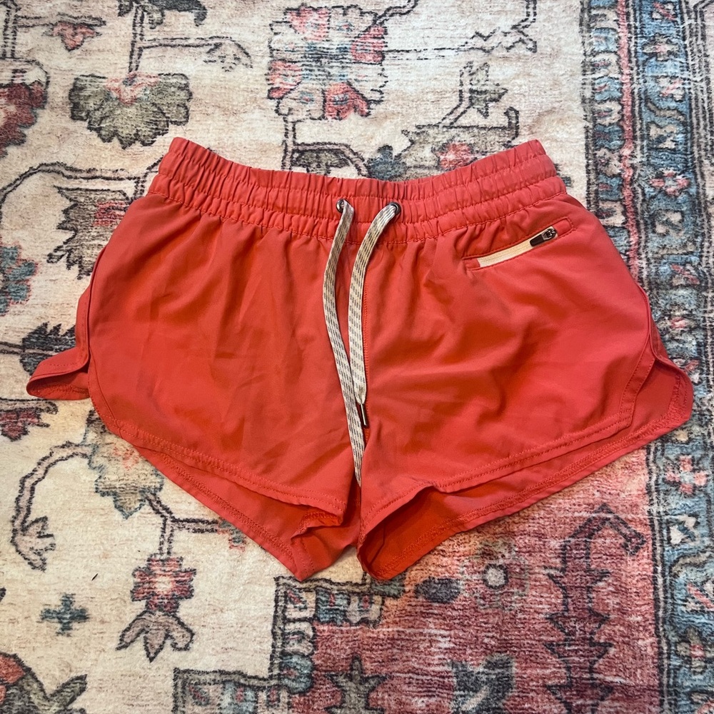 Vuori Womens Small Orange Clementine Pull On Drawstring Athletic Running shorts